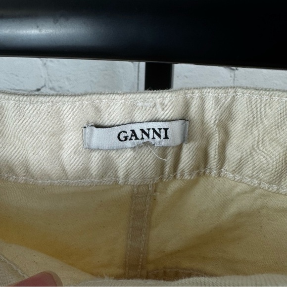 Ganni Extra Wide Leg Cream Color Bluebell Style Jeans Size 40 (8/10) - Picture 5 of 10